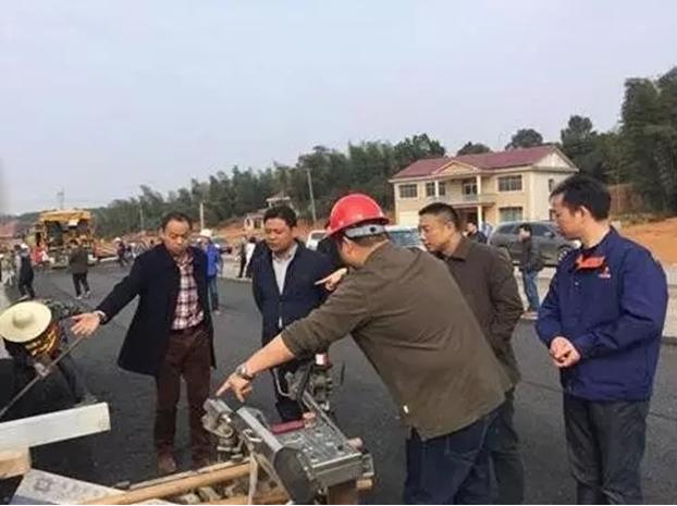 交建投在G319G207常德城区改线A标召开现场调度会(图1) 交建投在G319G207常德城区改线A标召开现场调度会(图1)