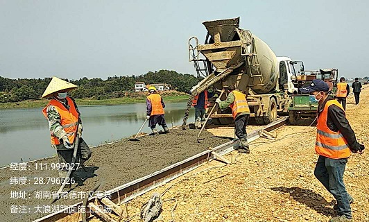 常德路桥集团推进通村公路项目复工复产