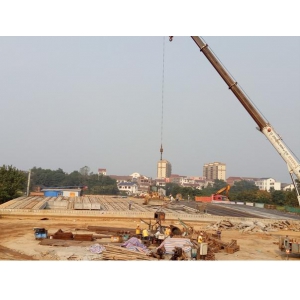 尚德路东风河桥梁板架设基本完成