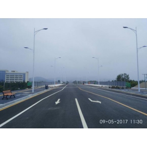 北部新城11号桥进入桥面附属及装饰工程施工阶段