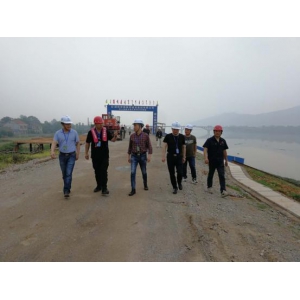 市国资委调研员曾献迪检查督导张公庙澧水特大桥安全生产工作